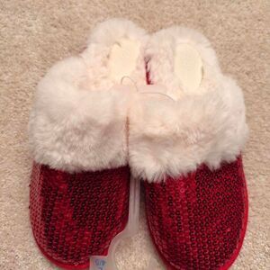 Cat-jack Women's Red and Burgundy Slippers
